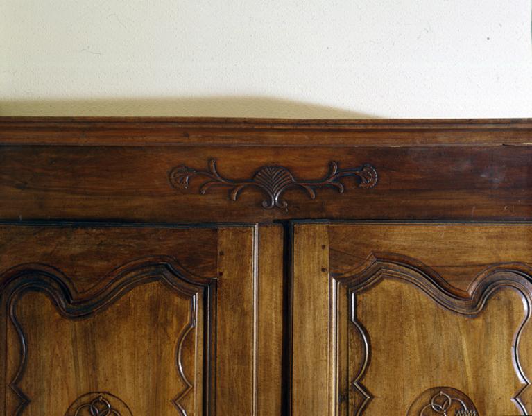 Détail : motif de la traverse supérieure