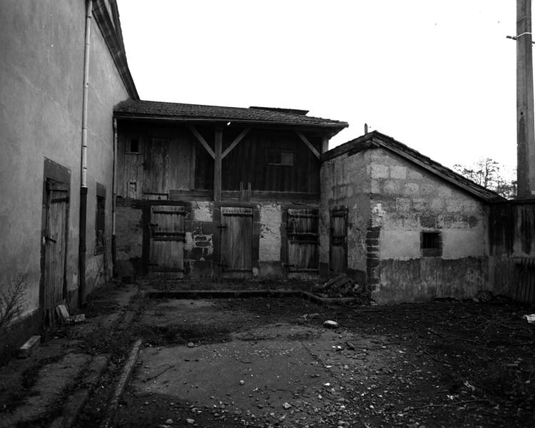 Vue générale des porcheries