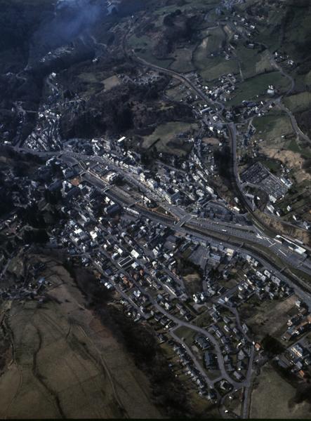 Vue aérienne de La Bourboule depuis le sud-est