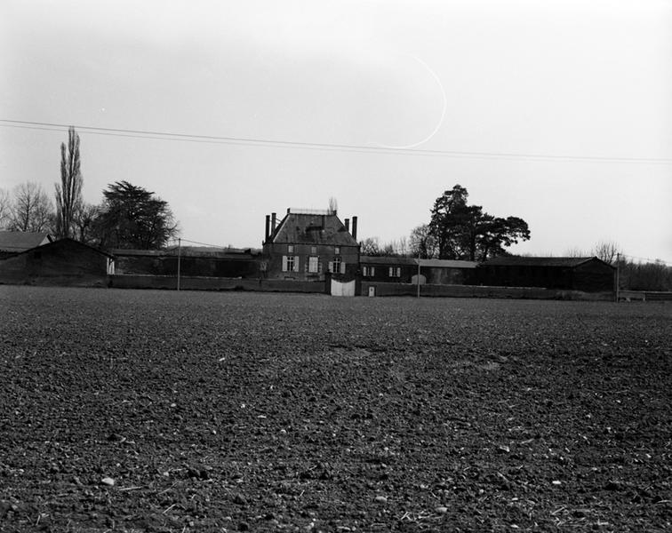 Vue générale du domaine de Murol