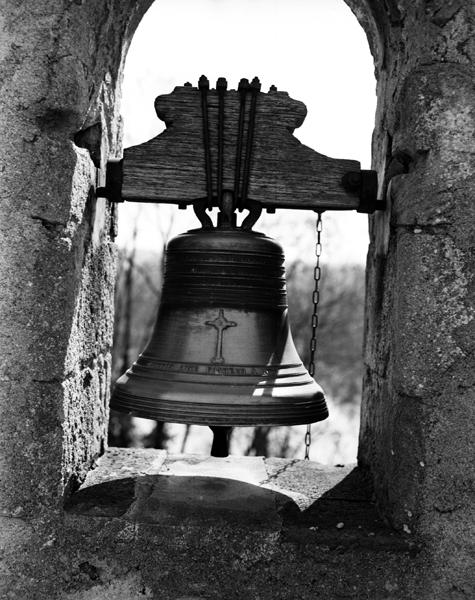 Cloche, face antérieure, vue générale