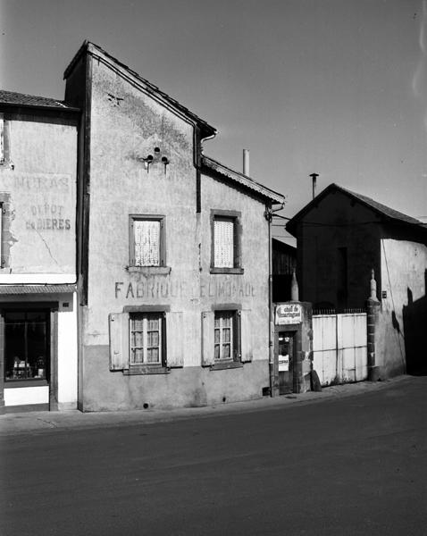 Vue de l'ancienne fabrique de limonade, boulevard du Chéry