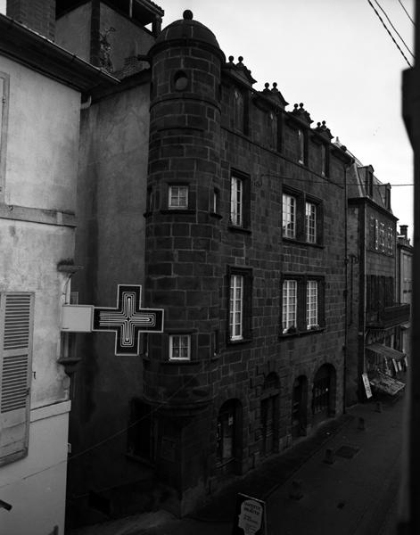 Détail de l'angle nord-est du bâtiment