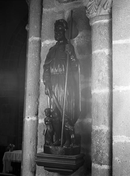 Saint Roch : vue générale trois quarts, côté gauche de la statue