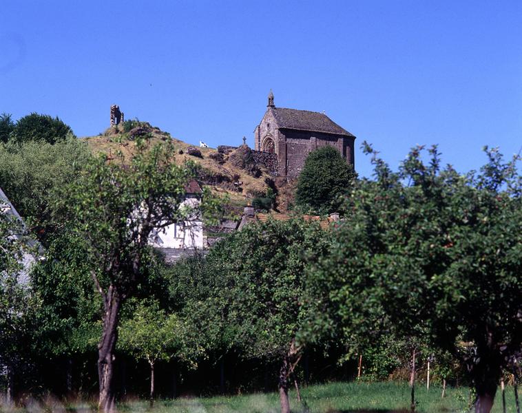 Site de l'ancien château de Saignes et chapelle