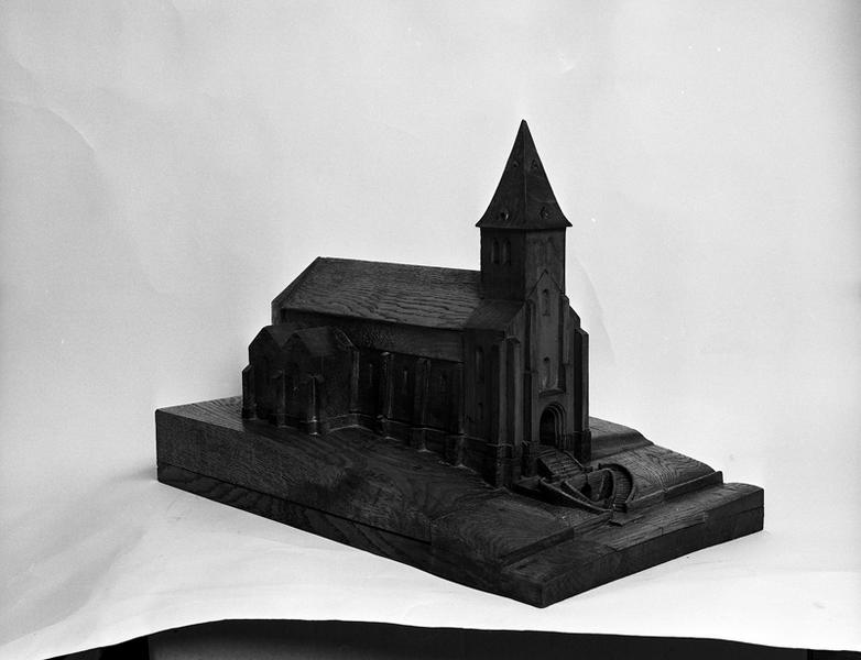 Maquette en bois de l'église