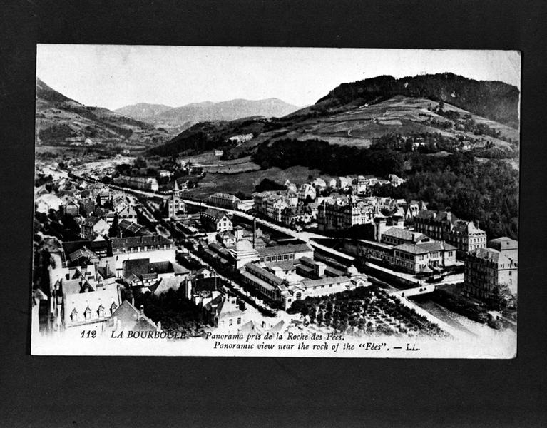 La Bourboule. - Panorama pris de la Roche des Fées. Panoramic view near the rock of the Fées.