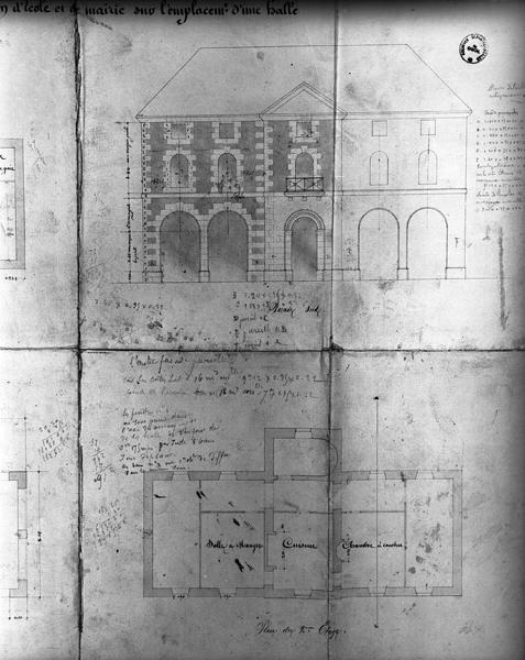 Projet de construction d'une maison d'école et d'une mairie sur l'emplacement d'une halle. [Détail : plans du 2ème étage, élévation sud].