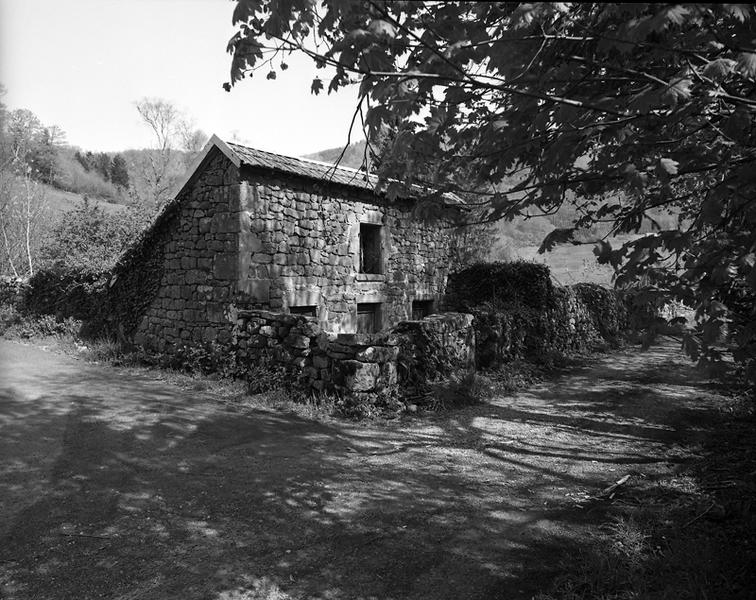 Porcherie isolée à proximité du potager