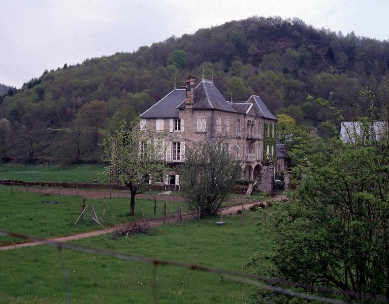 Elévation latérale du château