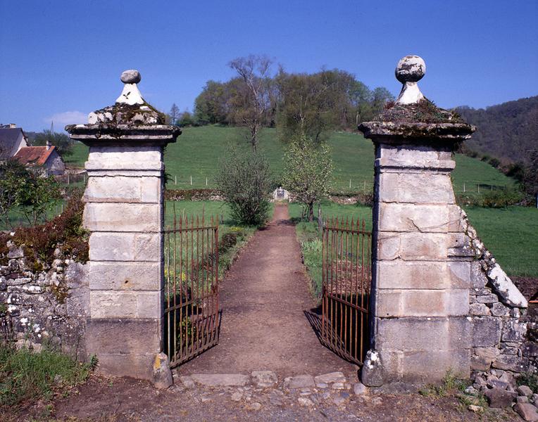 Portail d'entrée du jardin potager