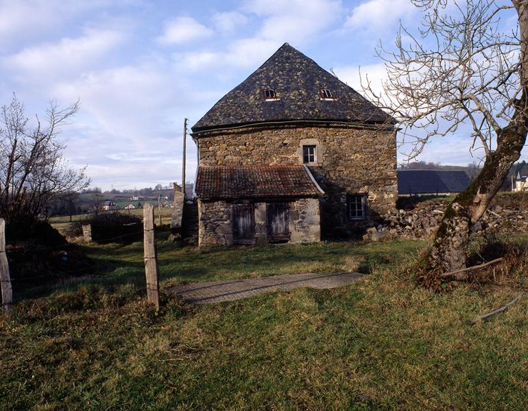 Moulin à farine : élévation latérale, porcherie