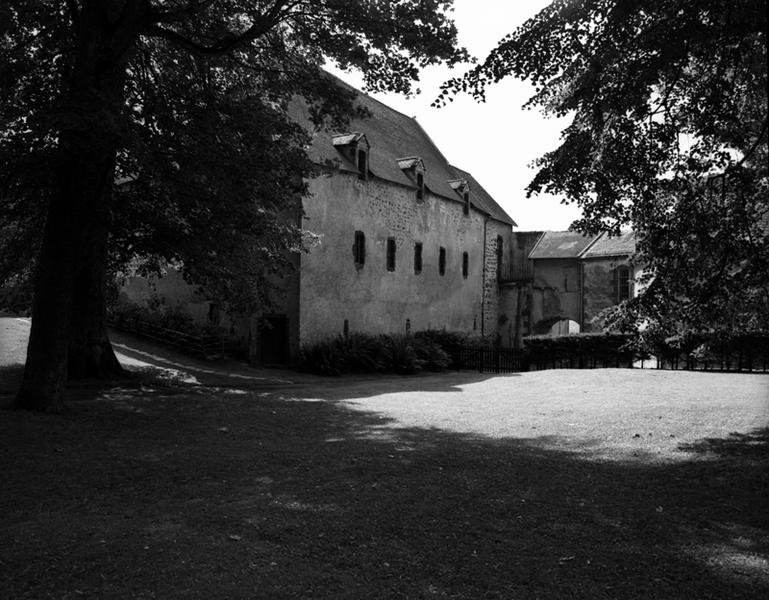 Vue postérieure des bâtiments nord-est du château