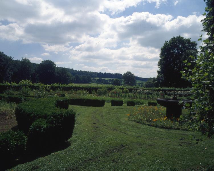 Vue générale du jardin et du parc