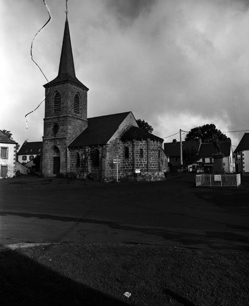 Vue générale de l'église depuis le sud-est