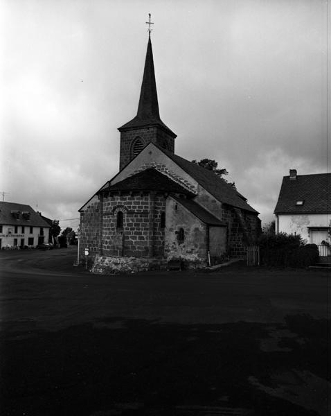 Vue générale de l'église depuis le nord-est