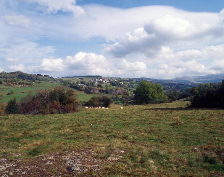 Le bourg vu depuis le secteur de Sous le Roc