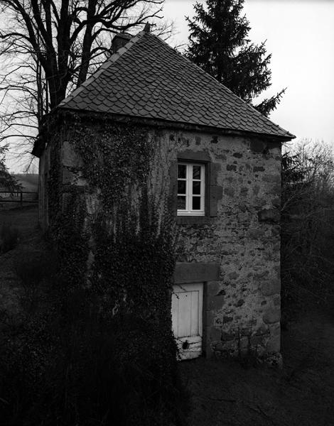 Vue de la façade du four à pain situé dans l'étage de soubassement
