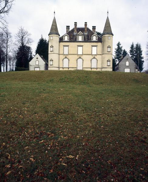 Vue de la façade principale