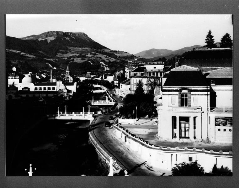 Vue partielle de la ville en direction de l'est, depuis le quartier du casino.