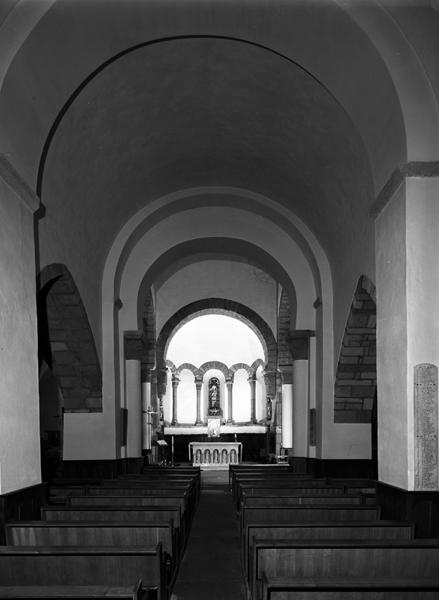 Vue générale du choeur et de la nef