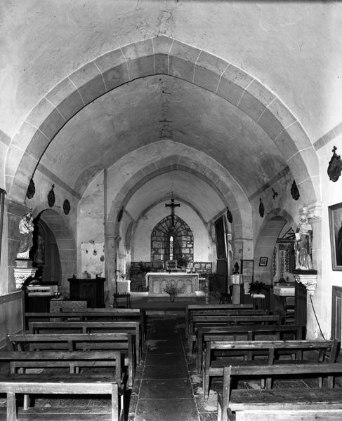 Vue générale de la nef et du choeur