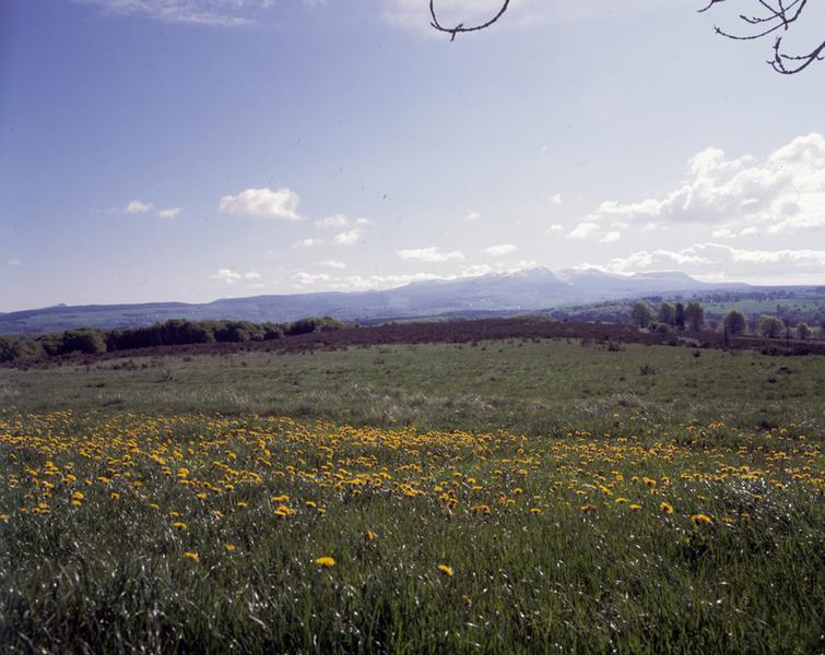 Vue du massif du Sancy à l'est, depuis Hautessere