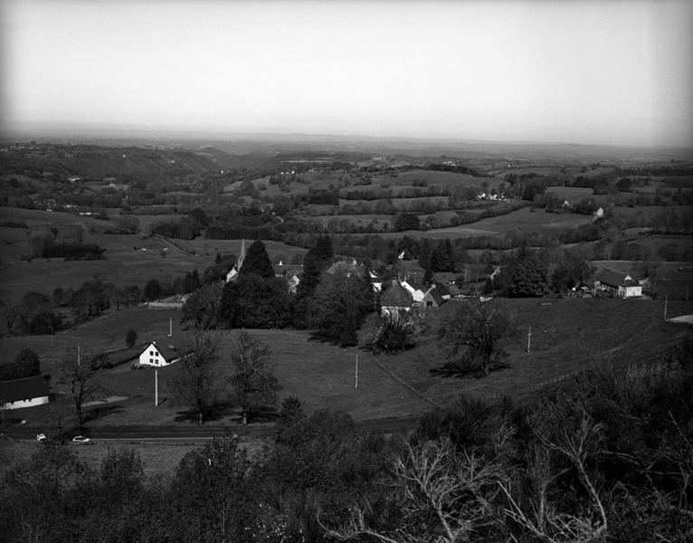 Vue du hameau de Saint-Pardoux depuis la butte de Natzy