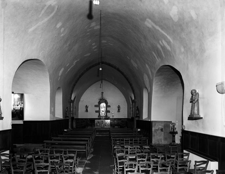 Vue générale de la nef et du choeur