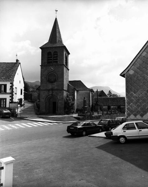 Vue générale de l'élévation ouest de l'église