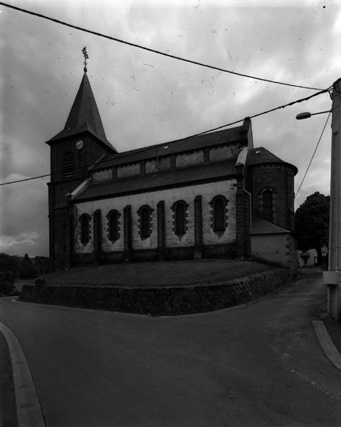 Vue générale de l'église depuis le nord-ouest