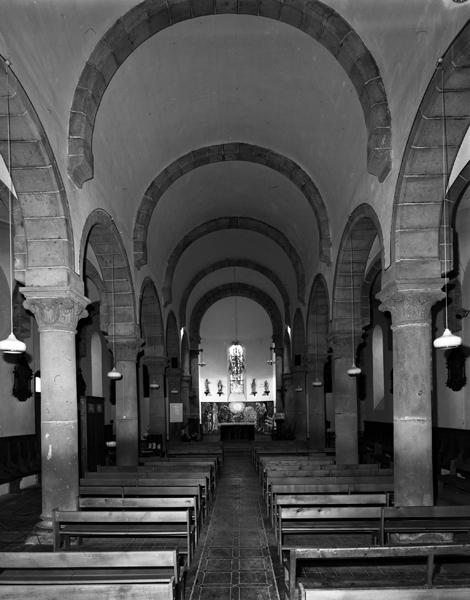 Vue générale de la nef et du choeur