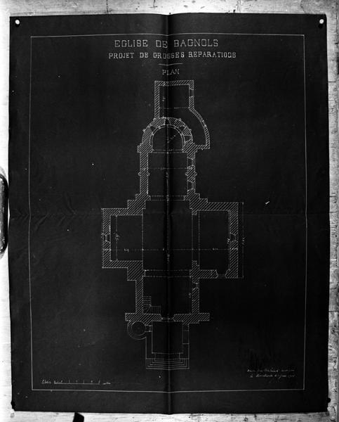 Eglise de Bagnols, projet de grosses réparations, plan d'ensemble, échelle 1 cm pour 5 m. Signé Gardin et daté du 21 juin 1901.