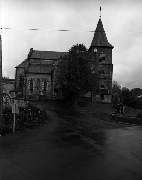 Vue générale de l'église depuis le sud