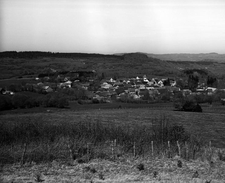 Vue générale du village de Vernines