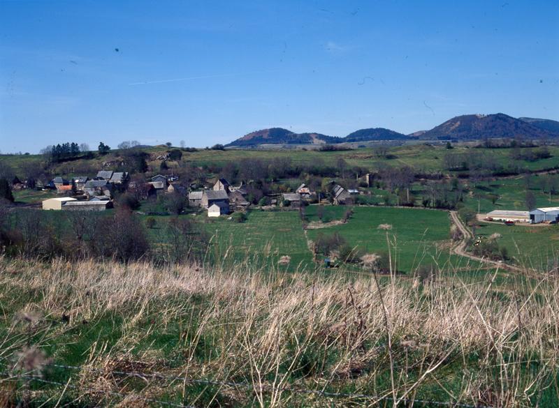 Vue générale du village de Vernines