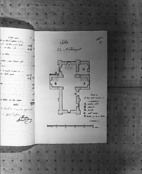 Eglise de Nébouzat. [Plan. Projet de construction d'un clocher sur l'ancienne église].