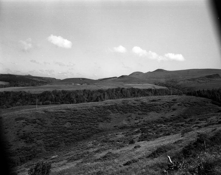 Site des Monts Dore depuis la route du col de la Croix Morand