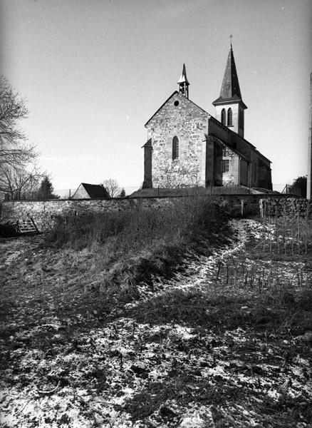 Vue de détail des peintures de l'ébrasement de la fenêtre axiale du choeur