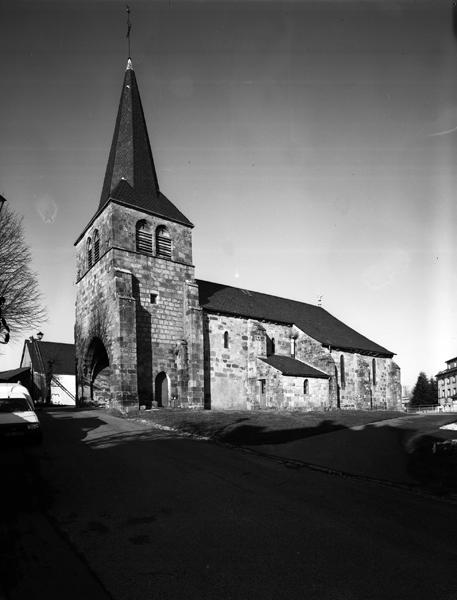 Vue générale de l'église depuis le sud-ouest