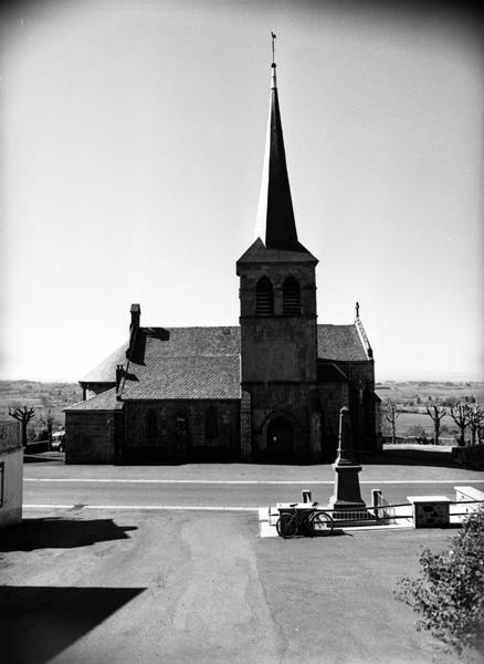 Vue générale de l'église depuis le nord