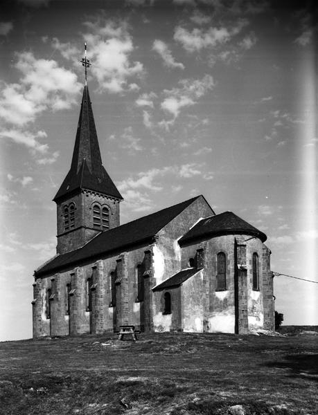 Vue générale de l'église depuis le sud-est