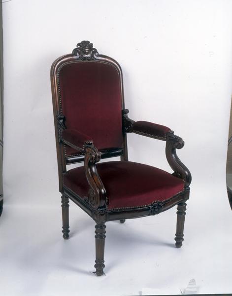 Vue générale d'un fauteuil de la commande initiale de 1851.