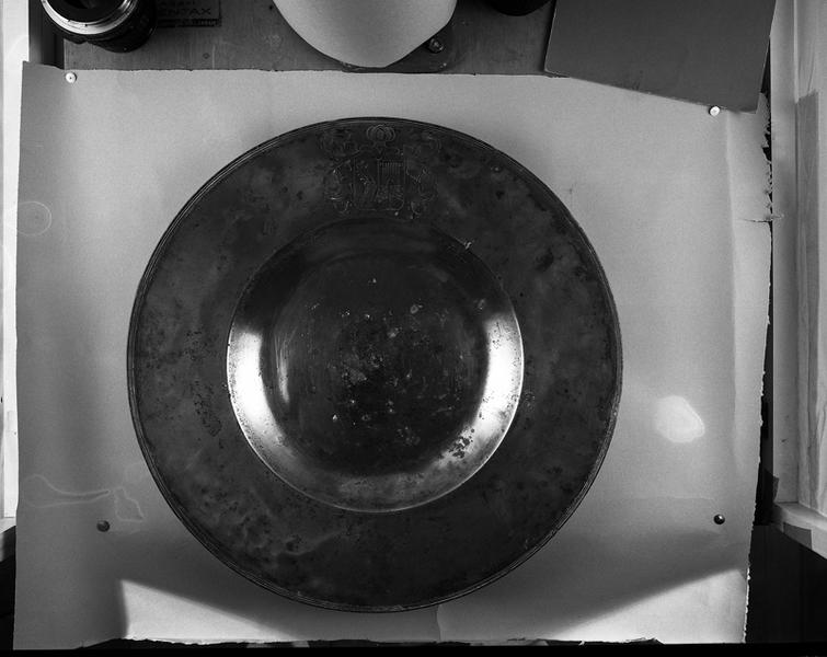 Plat : dit plat à la cardinal, étain, 1645