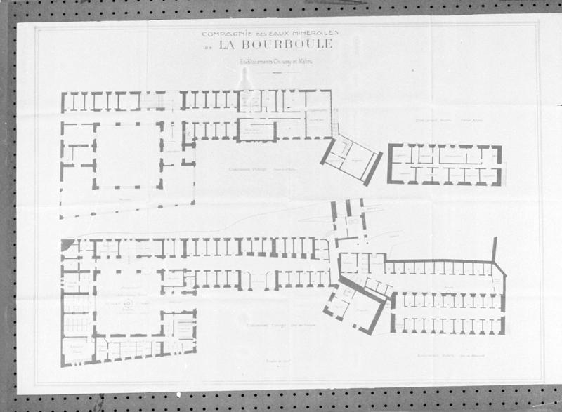 Compagnie des Eaux minérales de La Bourboule. Etablissements Choussy et Mabru. Plans du rez-de-chaussée et du 1er étage des deux établissements.