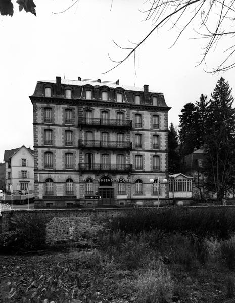 Vue de l'élévation principale de l'hôtel, au nord