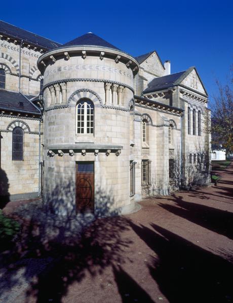 Vue générale de la sacristie, sur l'élévation sud