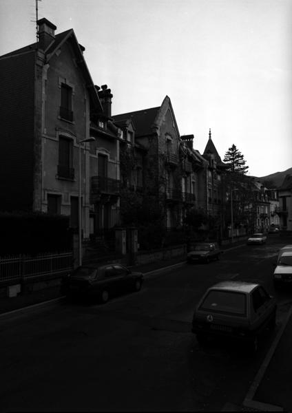Vue générale de la rue Pasteur, rive gauche