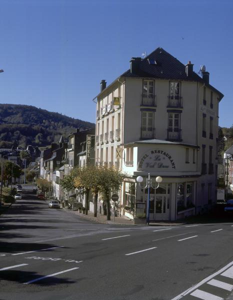 Perspective sur la rue de Belgique, depuis l'est