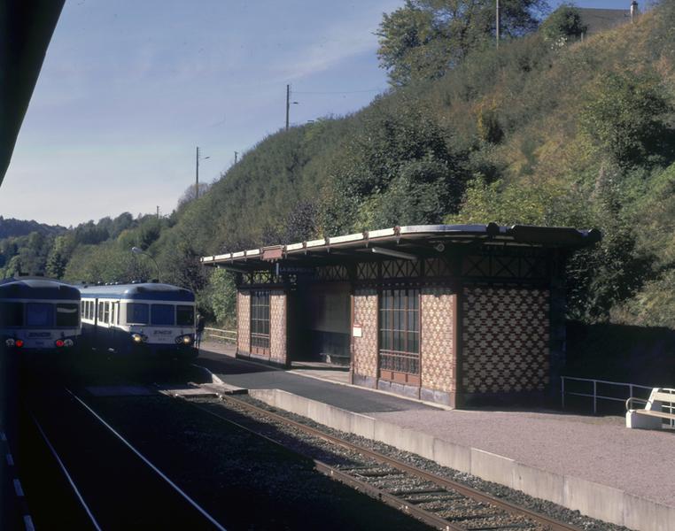 Vue générale de l'abri de voyageurs du quai n°2